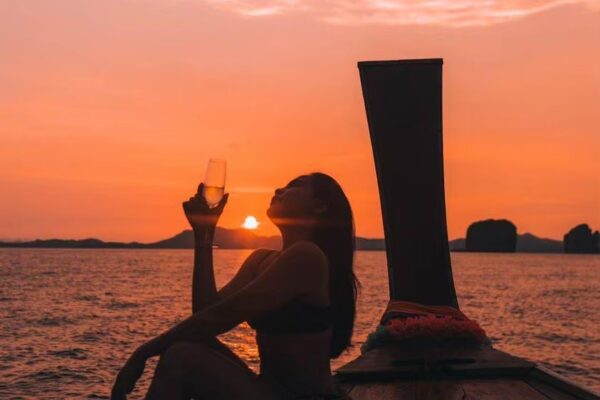 Exclusive Hong Island Tour by Luxury Longtail (Private), Krabi