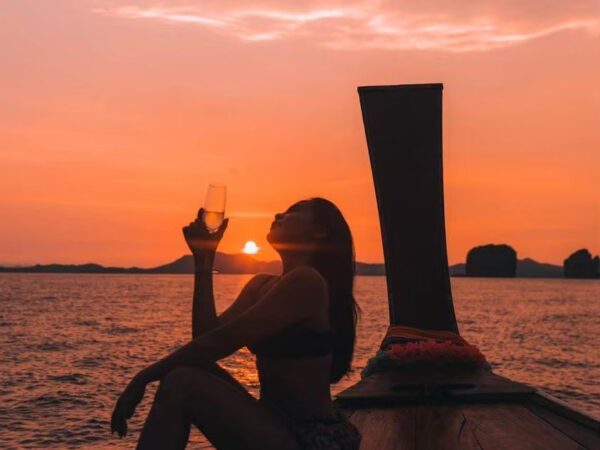 Exclusive Hong Island Tour by Luxury Longtail (Private), Krabi